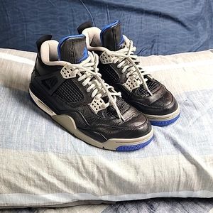 Jordan Retro 4 Motorsports Alternate Size 8 black, blue, and grey